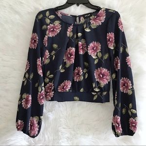 Wet Seal floral crop top size Large.